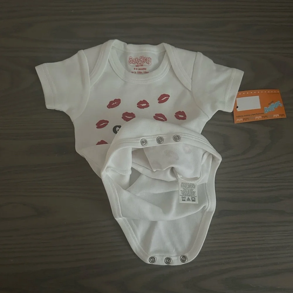 SARAH KETY BABY BODYSUIT